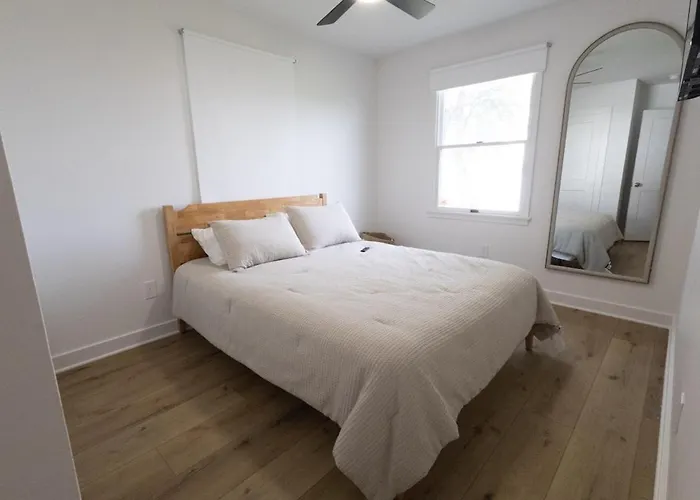 Walk To Harborside Sleeps 16 Boat Trailer Parking * Ocean City